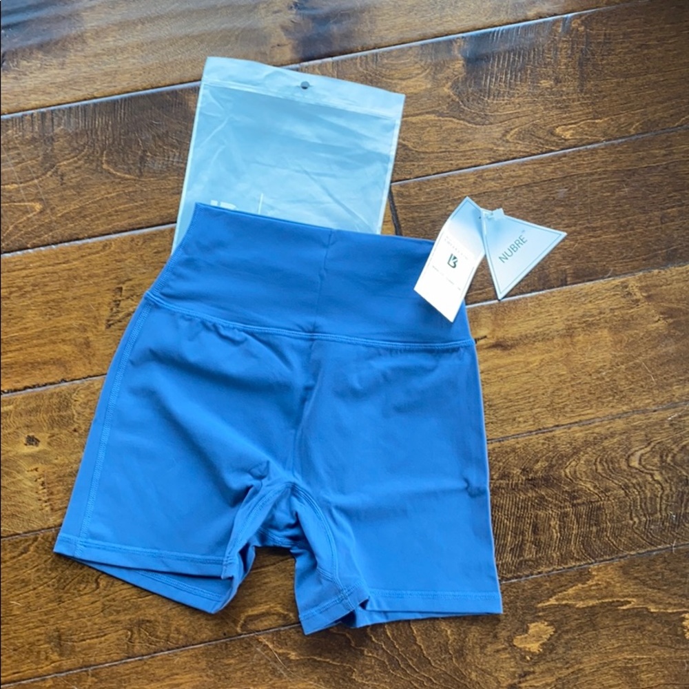 BuffBunny Legacy Short
